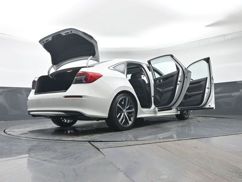 Used 2024 Honda Civic Touring image 46