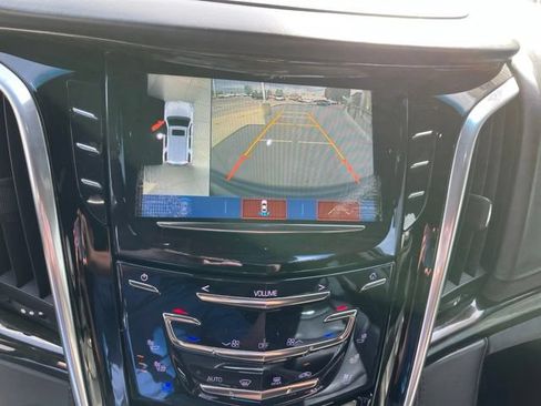 Used 2019 Cadillac Escalade Platinum AWD/4WD image 10