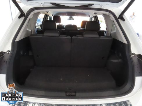 Used 2024 Volkswagen Tiguan Wolfsburg Edition image 24