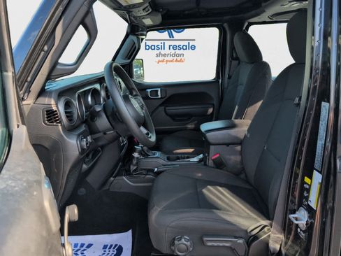 Used 2023 Jeep Gladiator Sport w/ Trailer Tow Package image 13