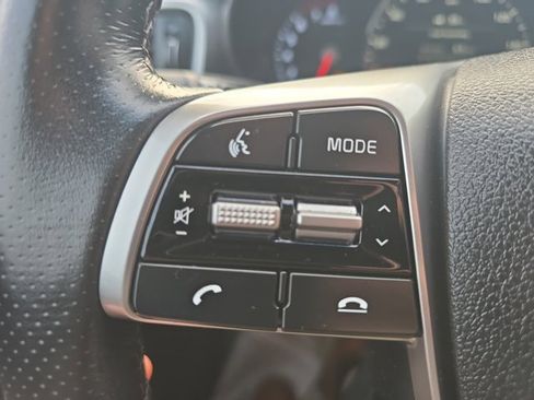 Used 2019 Kia Sorento SX image 33