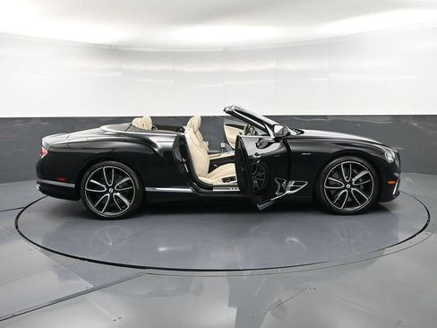 Certified 2023 Bentley Continental GT V8 AWD/4WD image 38