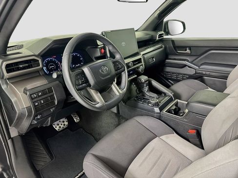 Used 2024 Toyota Tacoma TRD Sport AWD/4WD image 10