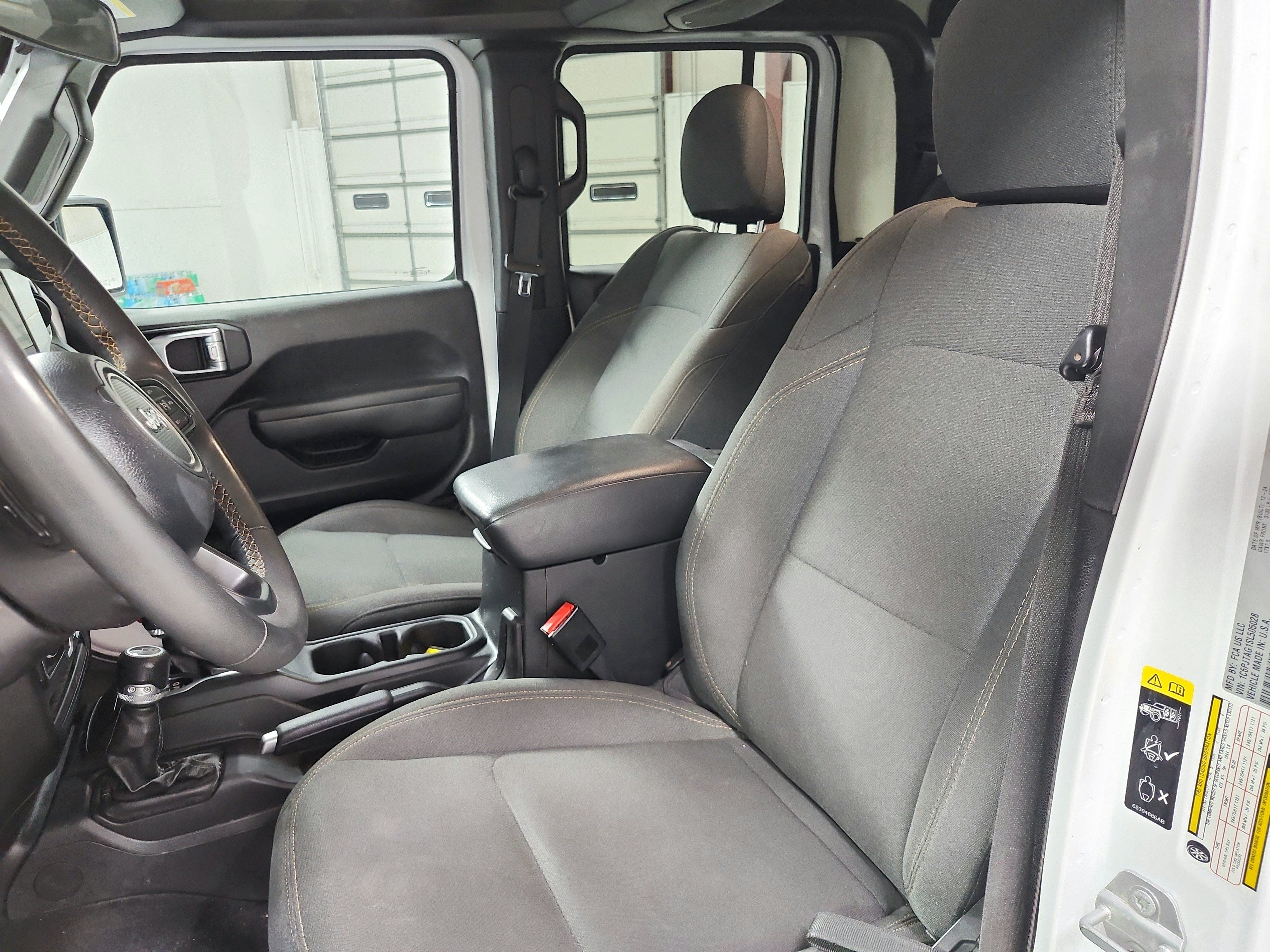 Used 2025 Jeep Gladiator Sport AWD/4WD image 10