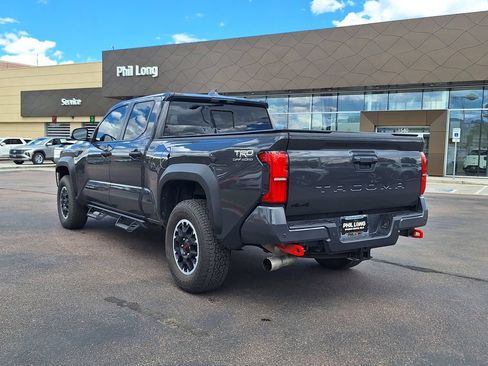 Used 2025 Toyota Tacoma TRD Off-Road w/ TRD Off Road Upgrade Package AWD/4WD image 5