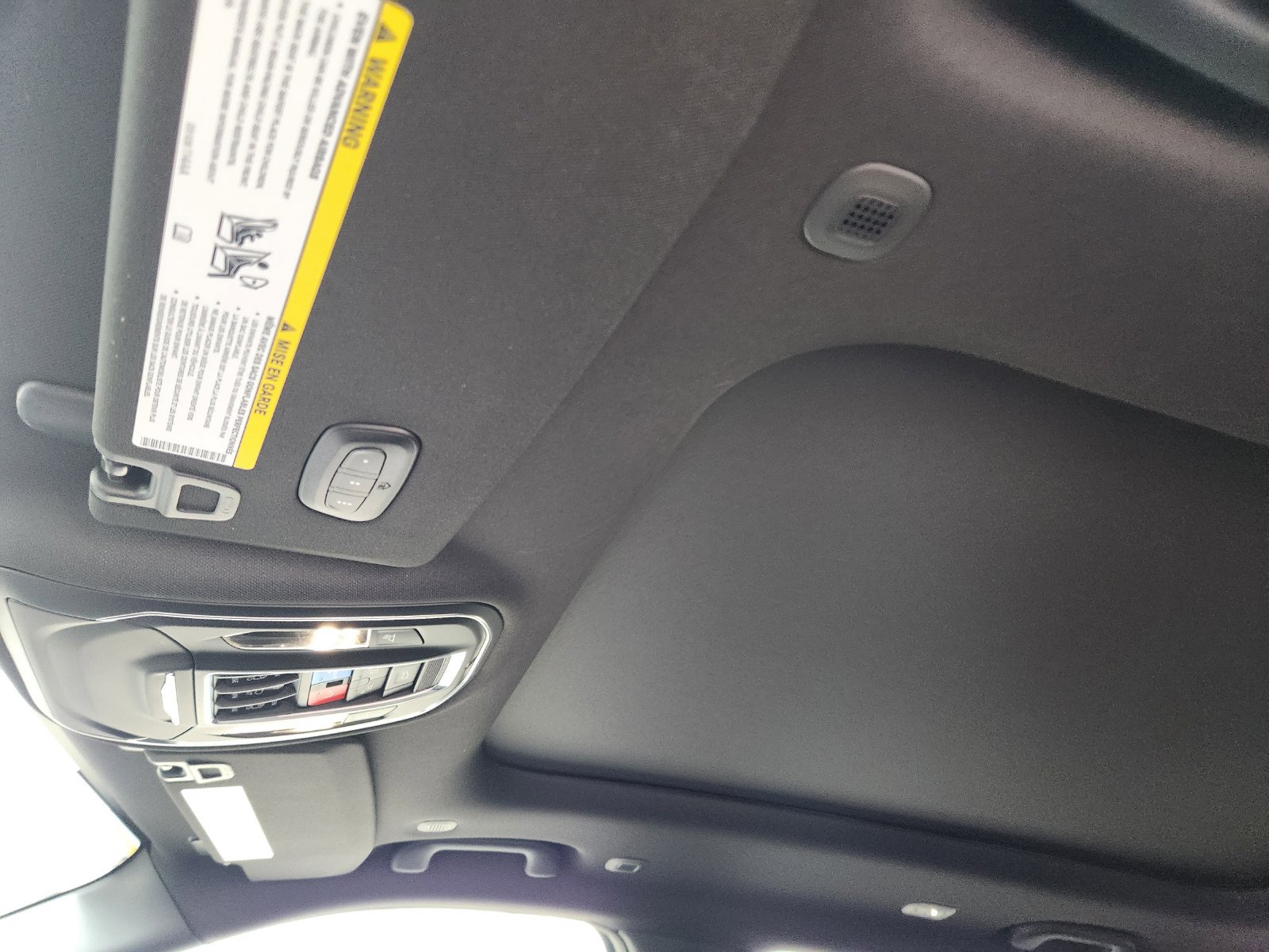 New 2025 Jeep Grand Cherokee L Limited w/ Luxury Tech Group II RWD image 23