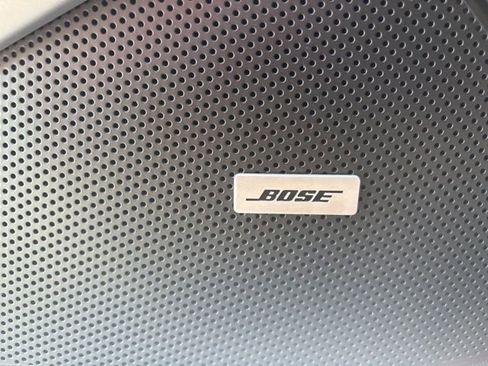Used 2021 Chevrolet Camaro LT w/ Technology Package RWD image 27