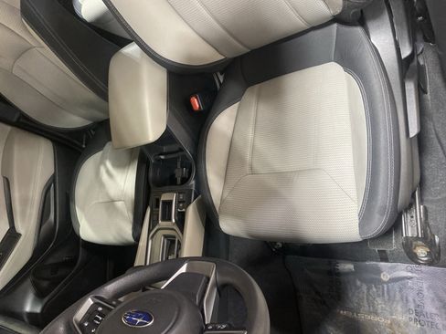 Used 2023 Subaru Forester image 8