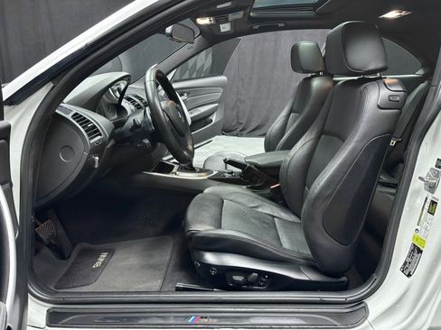 Used 2012 BMW 135i w/ M Sport Package w/ Premium Pkg image 26