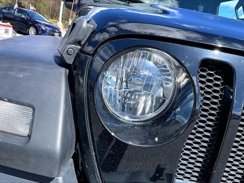 Used 2020 Jeep Wrangler Sport S image 26