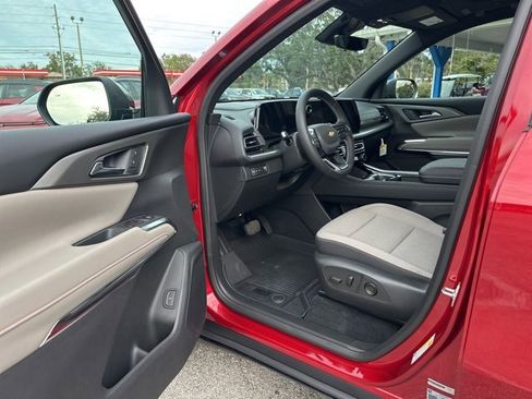 New 2026 Chevrolet Traverse LT w/ Sun and Wheel Package image 7