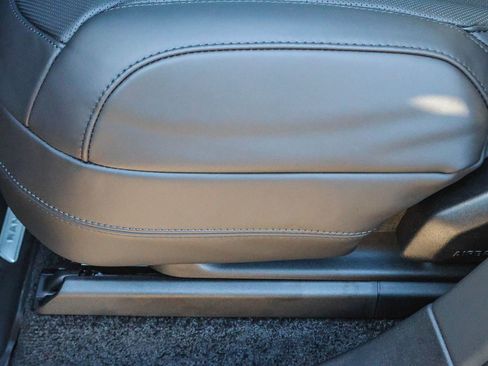 New 2026 Land Rover Range Rover SE image 30