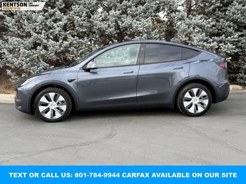 Used 2023 Tesla Model Y Long Range image 3