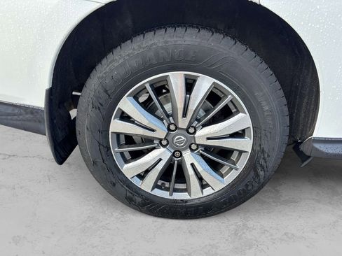 Used 2020 Nissan Pathfinder S AWD/4WD image 29