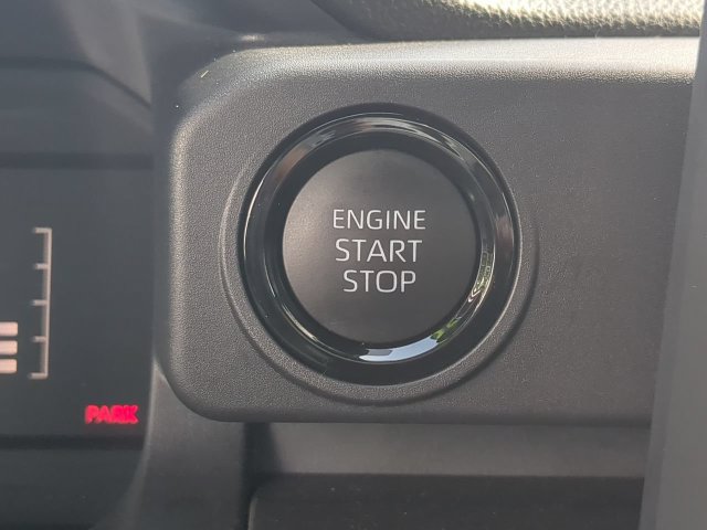 Certified 2025 Toyota Tacoma SR5 RWD image 32