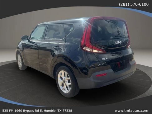 Used 2022 Kia Soul LX w/ Technology Package FWD image 5