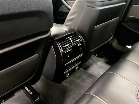 Used 2022 BMW M550i xDrive w/ Executive Package image 28