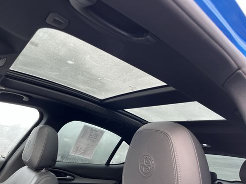 Used 2018 Alfa Romeo Stelvio Ti Sport image 23