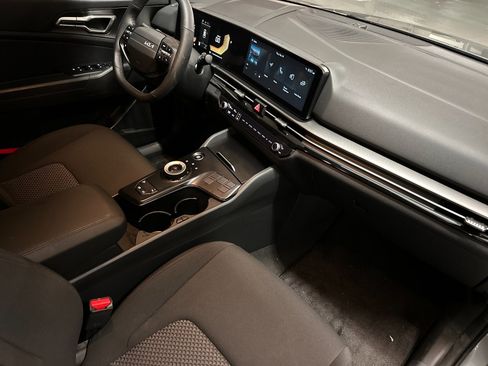 Certified 2026 Kia Sportage LX image 19