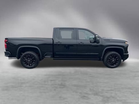New 2026 Chevrolet Silverado 2500 High Country w/ High Country Premium Package AWD/4WD image 9