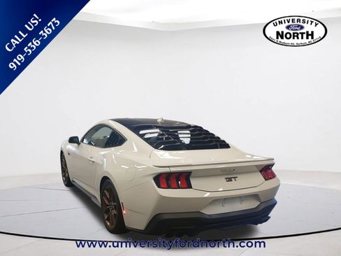 Used 2024 Ford Mustang GT Premium RWD image 5