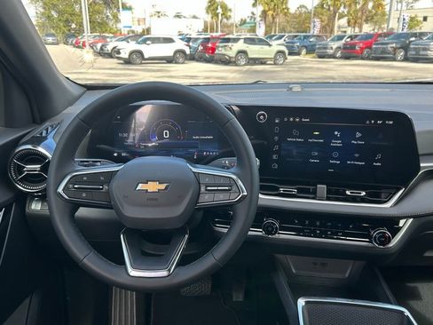 New 2026 Chevrolet Equinox LT image 37