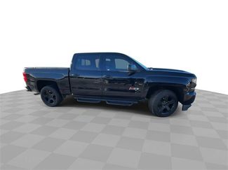 Used 2017 Chevrolet Silverado 1500 LTZ Z71 w/ Realtree Edition video 2