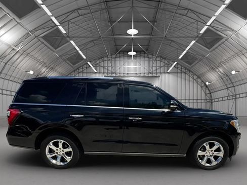 Used 2021 Ford Expedition Limited RWD image 8