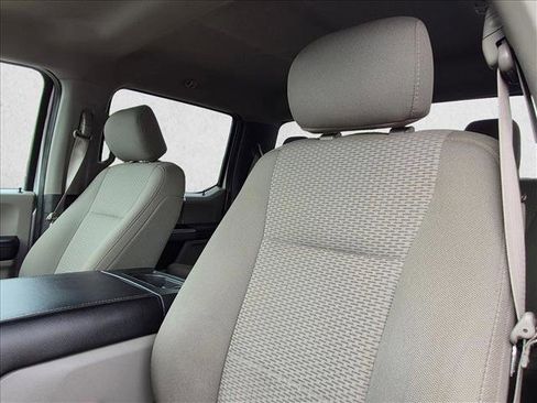 Used 2019 Ford F250 XLT w/ XLT Premium Package AWD/4WD image 13