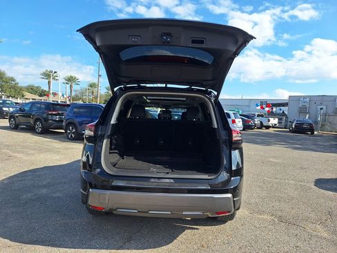 Used 2024 Nissan Rogue SL w/ SL Premium Package image 27