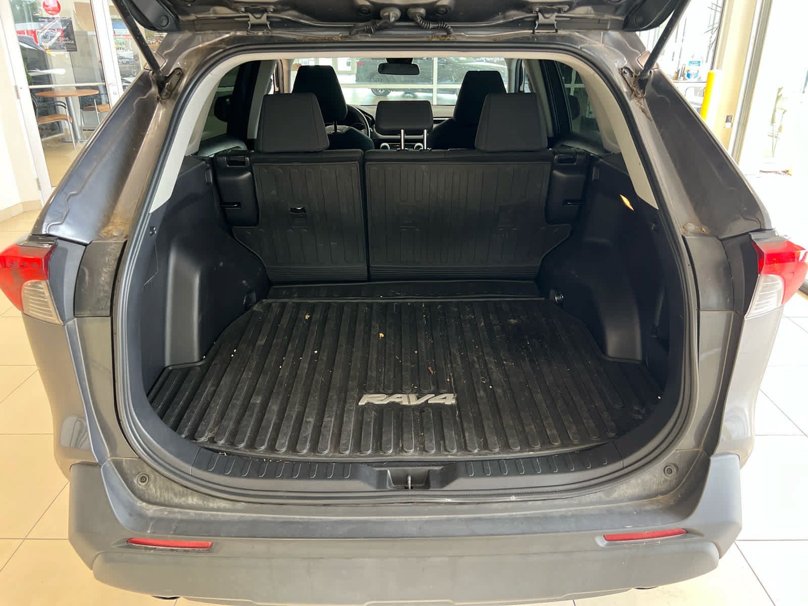 Used 2019 Toyota RAV4 LE w/ All Weather Liner Package AWD/4WD image 7