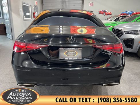 Used 2021 Mercedes-Benz S 580 4MATIC Sedan image 5