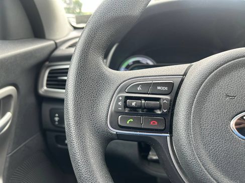 Used 2018 Kia Niro LX FWD image 18
