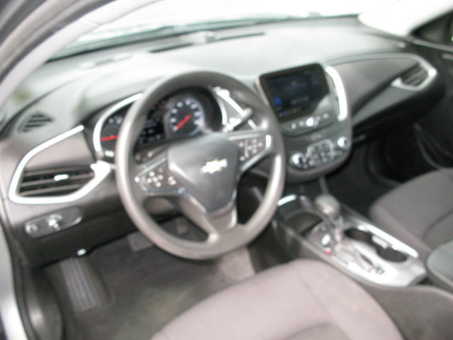 Used 2024 Chevrolet Malibu LT FWD image 12
