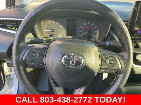 Used 2025 Toyota Corolla LE FWD image 16