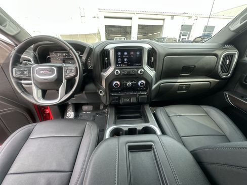 Used 2022 GMC Sierra 1500 SLT AWD/4WD image 30