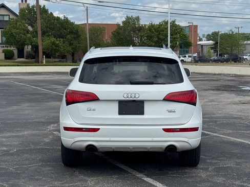 Used 2017 Audi Q5 2.0T Premium Plus w/ Technology Package image 4