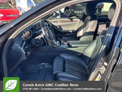 Used 2018 BMW 530i xDrive AWD/4WD image 11