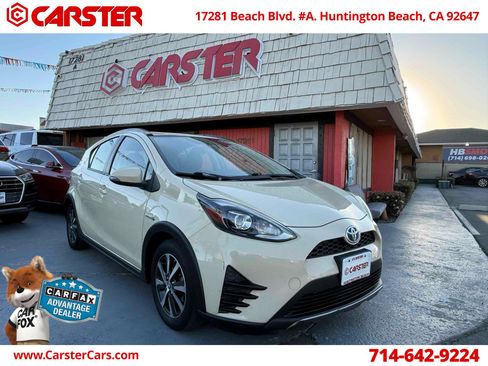 Used 2018 Toyota Prius C Two image 1