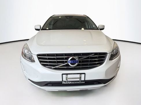 Used 2016 Volvo XC60 T5 Premier w/ Proximity Package AWD/4WD image 2