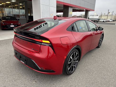 Used 2023 Toyota Prius Prime image 4