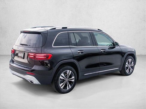 New 2026 Mercedes-Benz GLB 250 4MATIC image 5