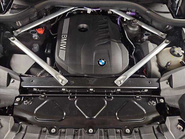 Certified 2025 BMW X7 xDrive40i w/ M Sport Package AWD/4WD image 23