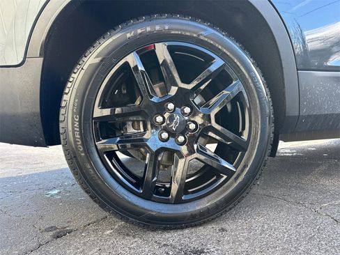 Used 2019 Chevrolet Blazer LT w/ Sound & Technology Package image 18