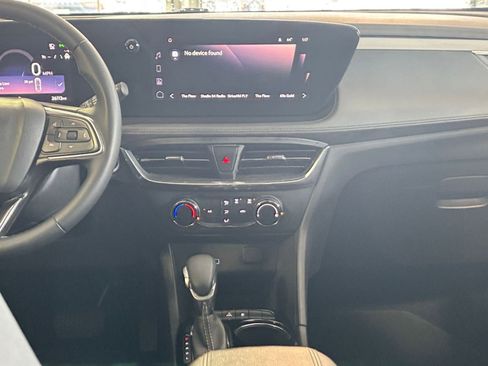 Used 2025 Buick Encore GX Preferred image 23
