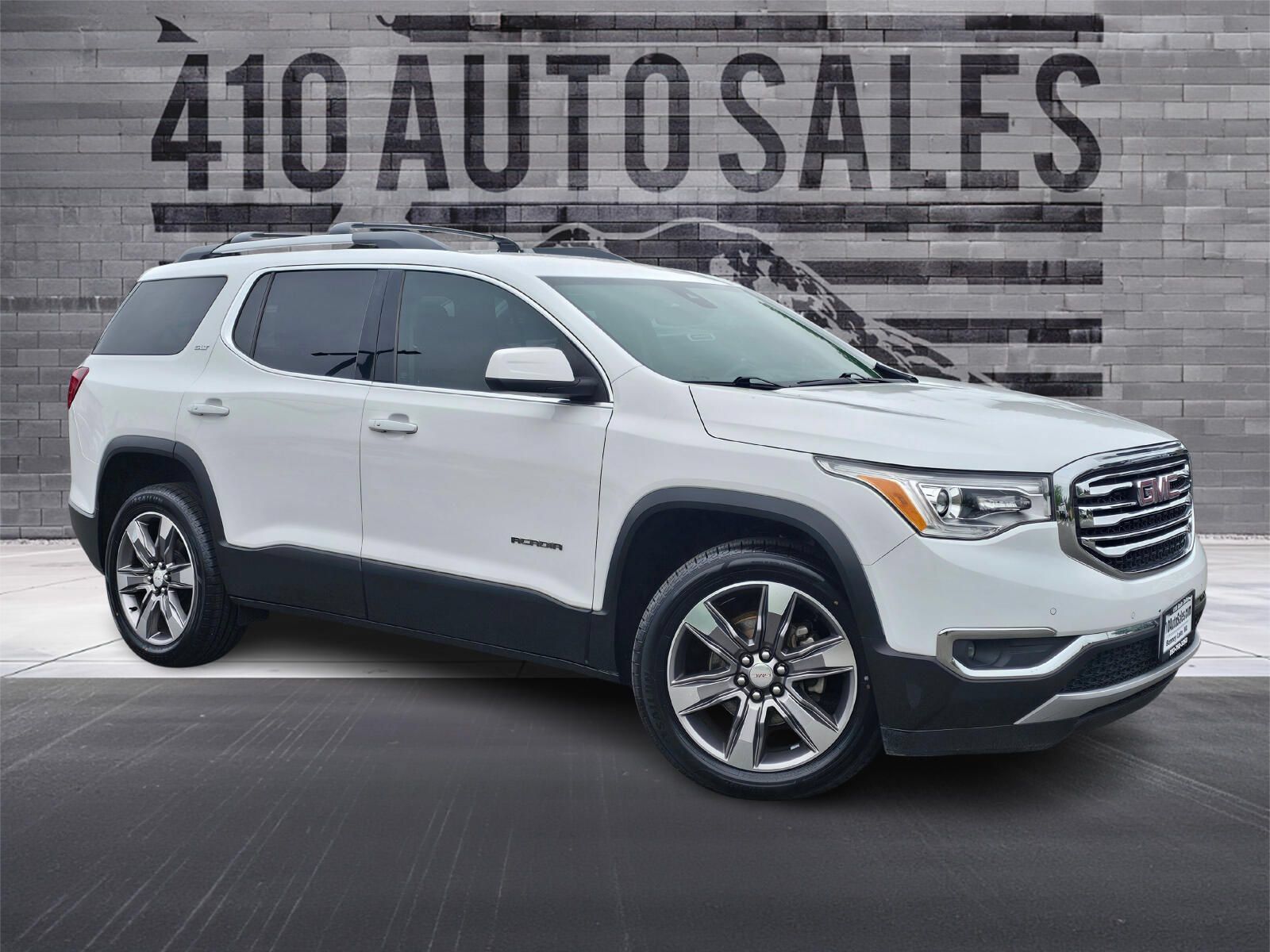 Used 2019 GMC Acadia SLT AWD/4WD image 1