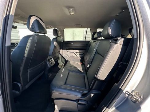 Used 2021 Volkswagen Atlas SE w/ Towing Package AWD/4WD image 28