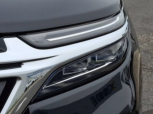 Used 2023 Chevrolet Equinox Premier FWD image 13