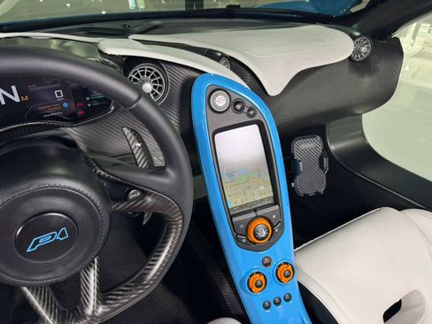 Used 2015 McLaren P1 image 33