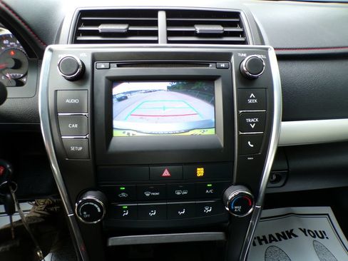 Used 2017 Toyota Camry SE FWD image 26